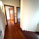 Affitto 5 camera casa di 228 m² in Alessandria