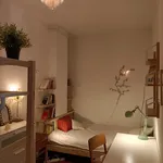 Rent 4 bedroom apartment in Barcelona