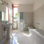 Rent 5 bedroom apartment of 170 m² in Pescara