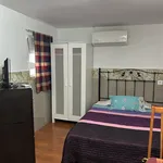 Rent 1 bedroom apartment of 30 m² in L'Hospitalet de Llobregat