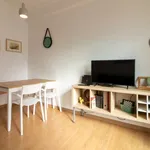 Rent 1 bedroom apartment of 40 m² in lisbon