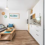 Pronajměte si 2 ložnic/e byt o rozloze 42 m² v Prague