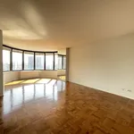 Rent 1 bedroom apartment of 93 m² in New York