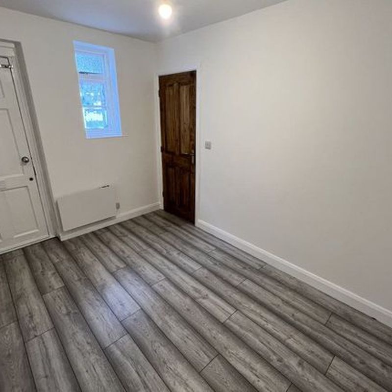 Flat to rent in Finkle Street, Selby, North Yorkshire YO8