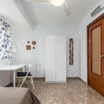 Rent 5 bedroom apartment in Valencia