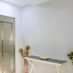 Rent 1 bedroom apartment of 538 m² in Valencia