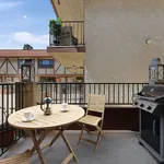 Rent 2 bedroom apartment of 92 m² in Los Angeles