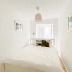 Rent 2 bedroom apartment of 75 m² in lisbon