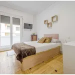 Rent a room of 200 m² in madrid