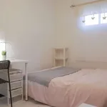 Rent a room of 80 m² in madrid