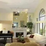 Rent 4 bedroom house of 216 m² in Mission Bay