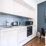 Rent 1 bedroom apartment of 452 m² in London