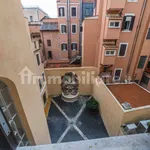 Rent 5 bedroom apartment of 250 m² in Rome