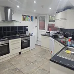 Rent 8 bedroom house in Leeds