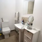 Rent 2 bedroom flat in East Midlands