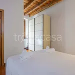 Rent 1 bedroom apartment of 40 m² in Milano