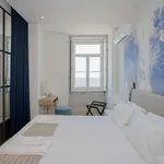 Rent 3 bedroom apartment of 105 m² in Porto