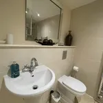 Rent 1 bedroom flat of 807 m² in Glasgow