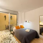 Rent a room of 100 m² in barcelona