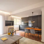 Rent 2 bedroom apartment of 90 m² in Lisbon