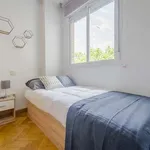 Rent a room of 80 m² in madrid