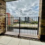 Rent 2 bedroom flat in Salford