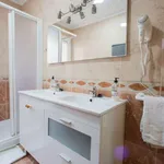 Rent a room of 75 m² in valencia