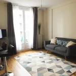 Rent 2 bedroom apartment of 40 m² in Paris