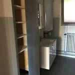 Appartement de 88 m² avec 4 chambre(s) en location à Valence