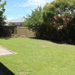 House for rent in 

21 Palm Drive, East Albury