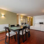 Rent 2 bedroom apartment of 118 m² in Porto