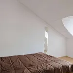 Rent a room in lisbon