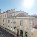 Rent 10 bedroom apartment in Lisbon