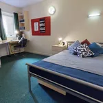 Rent 1 bedroom flat in Kirklees