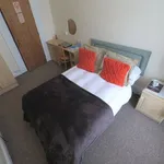 Rent 17 bedroom house in East Midlands