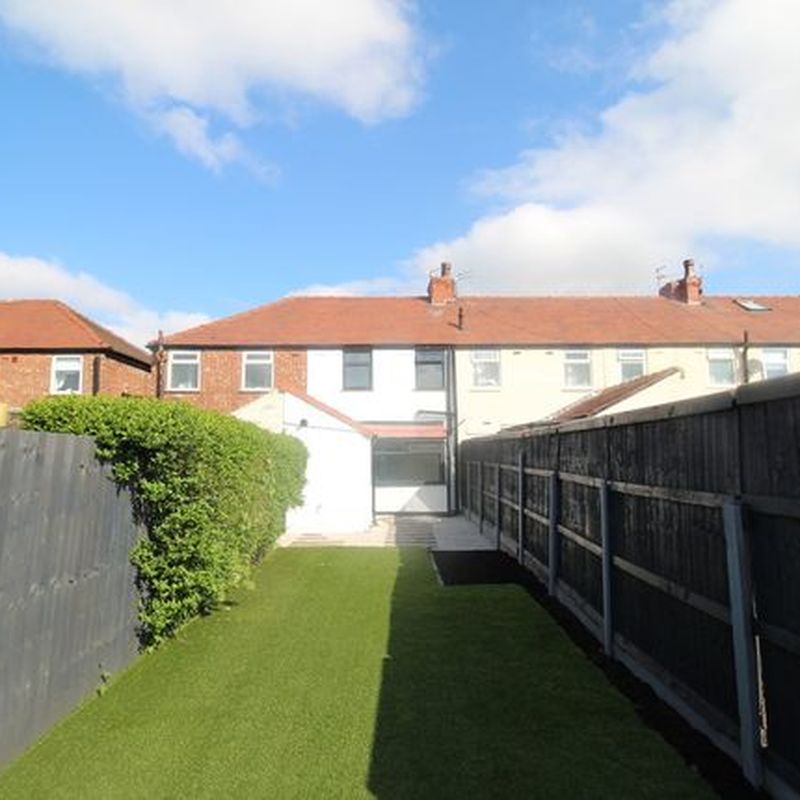 Terraced house to rent in Cherry Tree Road, Blackpool, Lancashire FY4 Walker's Hill