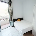 Rent a room of 90 m² in Barcelona