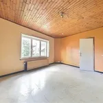 Maison de 130 m² avec 3 chambre(s) en location à SOMBREFFE