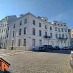 Huur 9 slaapkamer appartement van 250 m² in Brussels