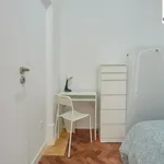 Rent 16 bedroom apartment in Lisbon