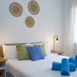 Rent 5 bedroom apartment of 70 m² in Barcelona