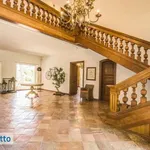 Rent 6 bedroom house of 550 m² in Rome