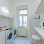 Rent 2 bedroom apartment in Berlin