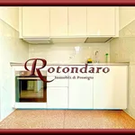 Rent 2 bedroom apartment of 60 m² in Milano