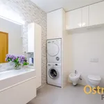 Pronajměte si 4 ložnic/e byt o rozloze 96 m² v Ostrava