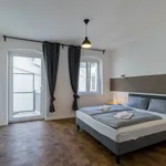 Miete 1 Schlafzimmer wohnung von 570 m² in Berlin