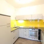 Pronajměte si 3 ložnic/e byt o rozloze 83 m² v Prague