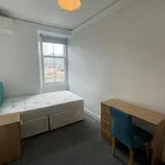 Rent 4 bedroom flat in Scotland