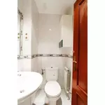 Rent 3 bedroom apartment in Madrid