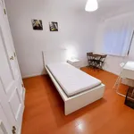 Rent 5 bedroom apartment in Lisbon